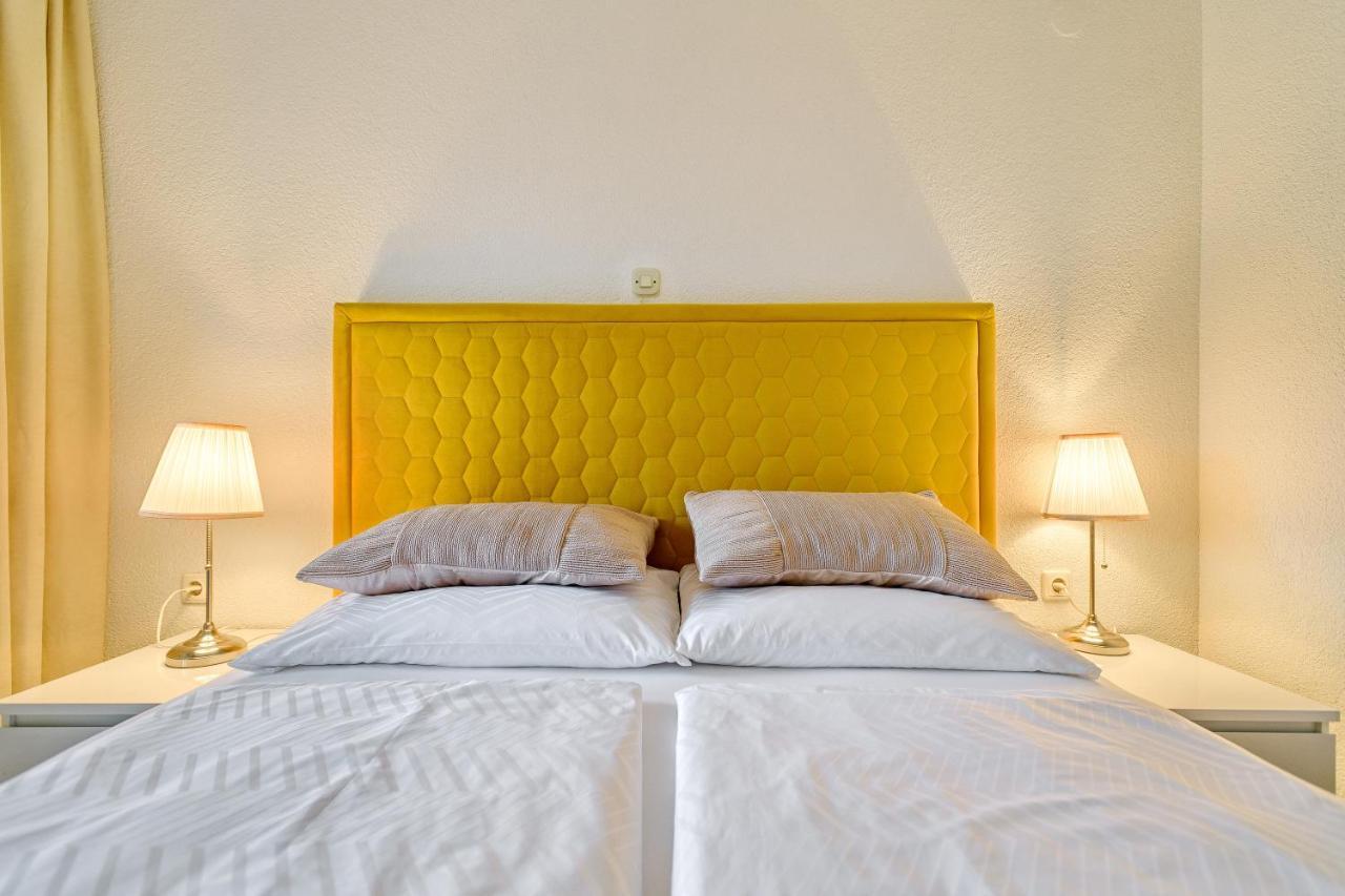 Comfort Apartments In Peaceful Area Zadar - With Garden Esterno foto