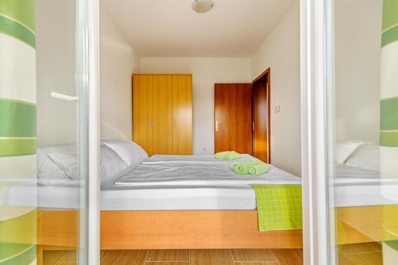 Comfort Apartments In Peaceful Area Zadar - With Garden Esterno foto