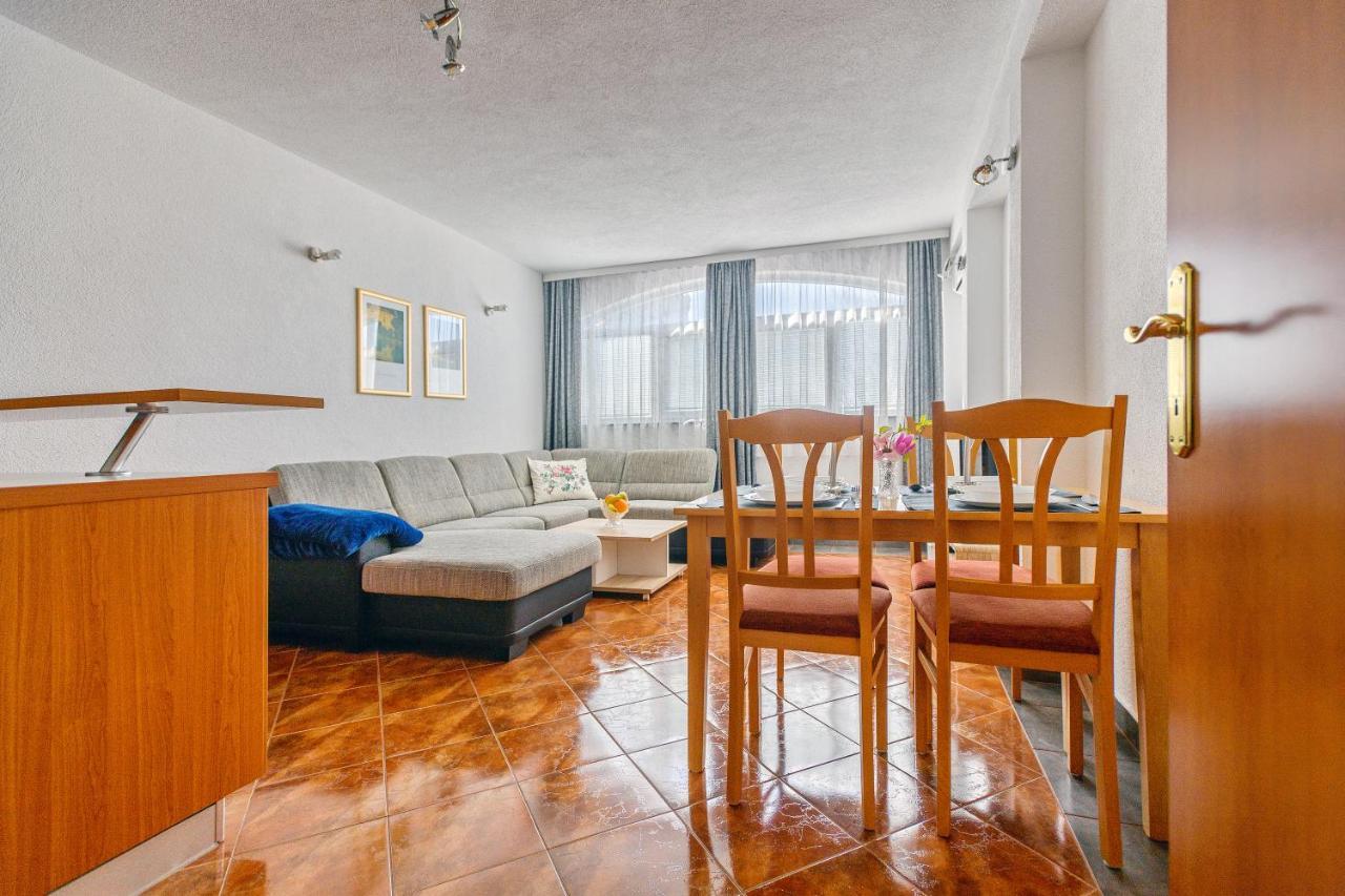 Comfort Apartments In Peaceful Area Zadar - With Garden Esterno foto