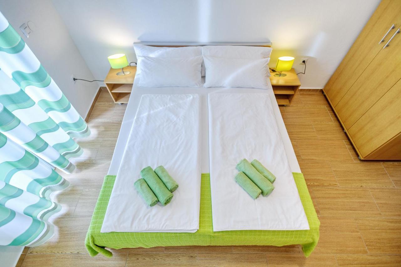 Comfort Apartments In Peaceful Area Zadar - With Garden Esterno foto