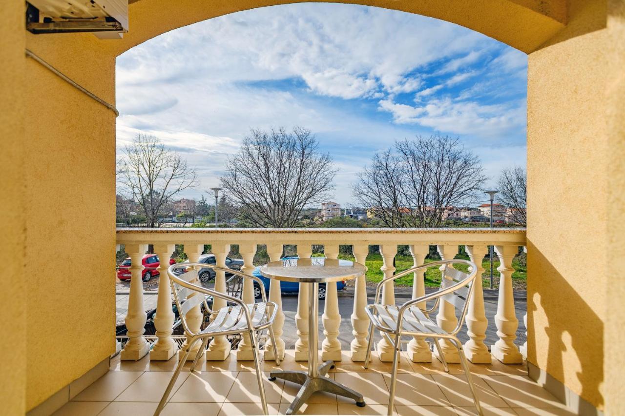 Comfort Apartments In Peaceful Area Zadar - With Garden Esterno foto